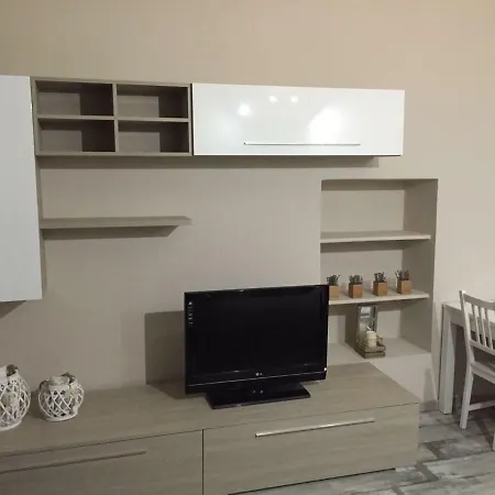Amarillis Apartment *